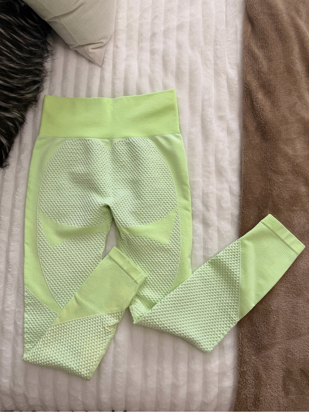 Seamless High-Waist Leggings - Light Lime Green